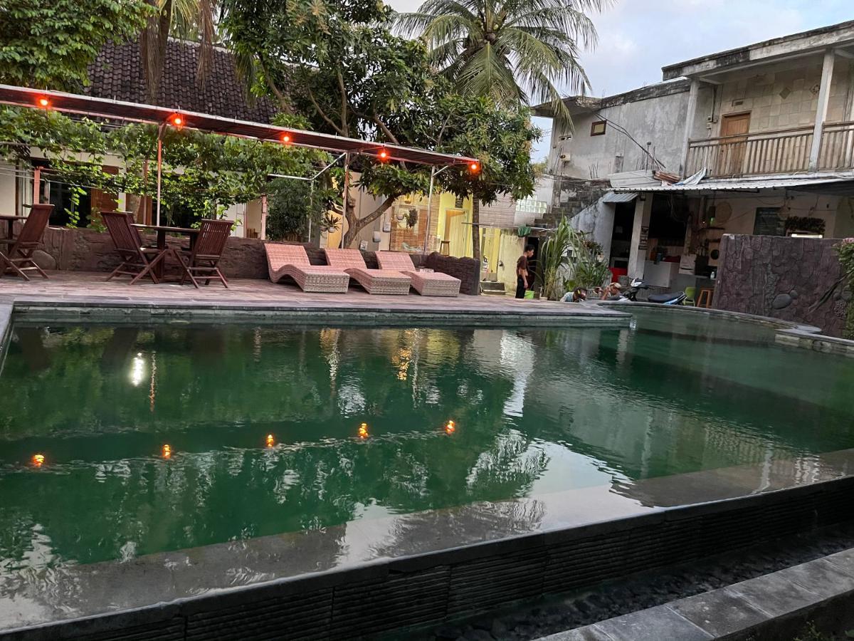 Tri Putri Homestay Kuta  ภายนอก รูปภาพ