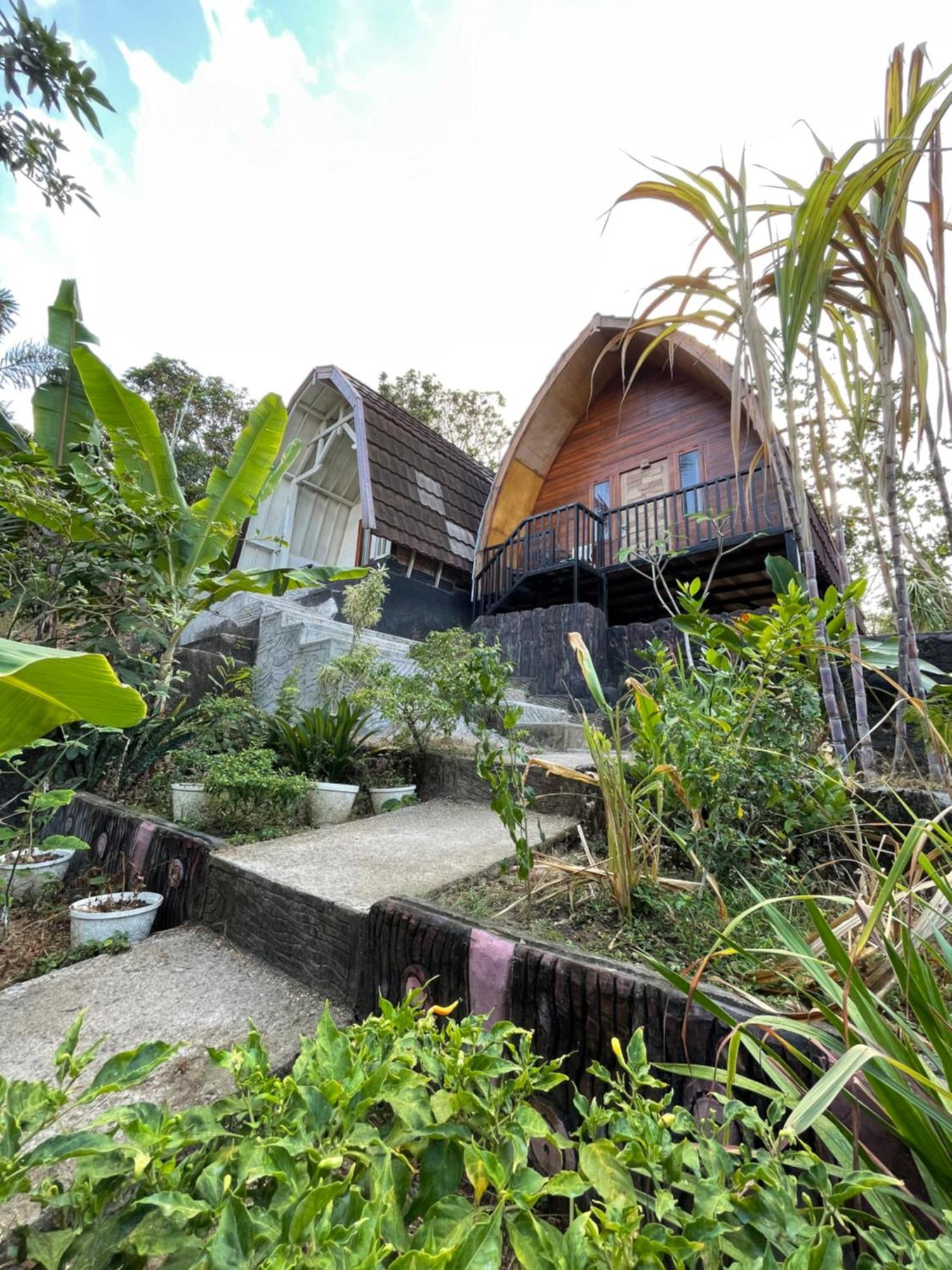 Tri Putri Homestay Kuta  ภายนอก รูปภาพ