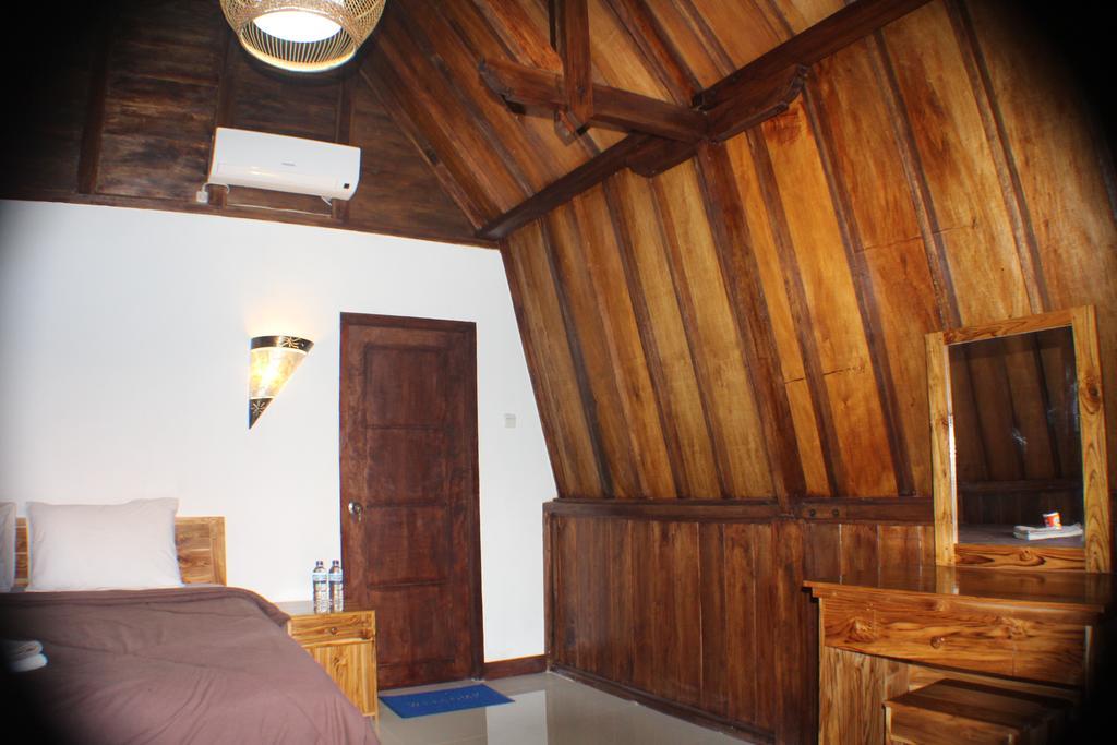Tri Putri Homestay Kuta  ภายนอก รูปภาพ