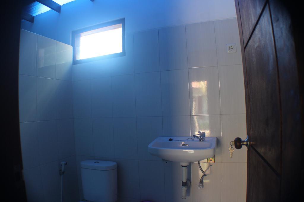 Tri Putri Homestay Kuta  ภายนอก รูปภาพ